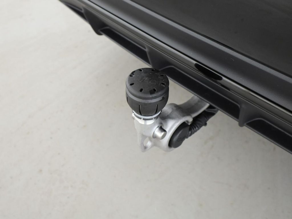 Mercedes-Benz E 300 2025