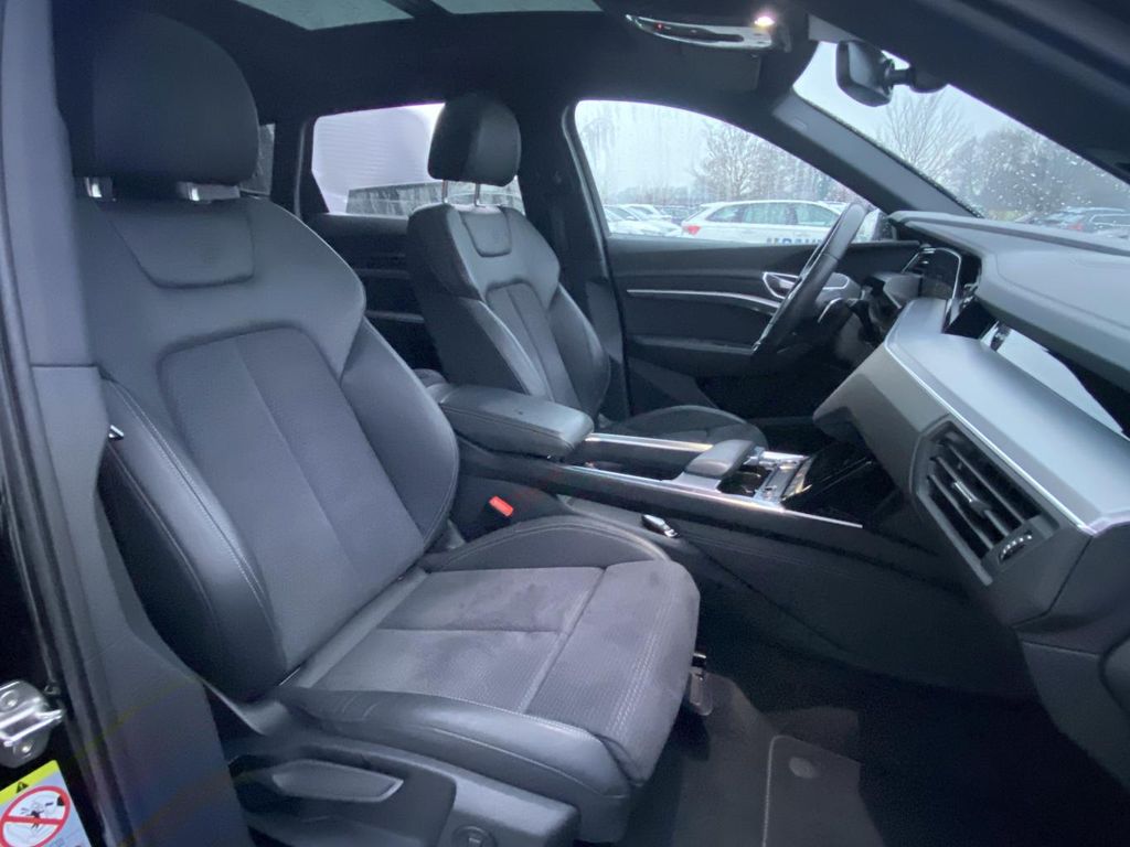 Audi e-tron 2022