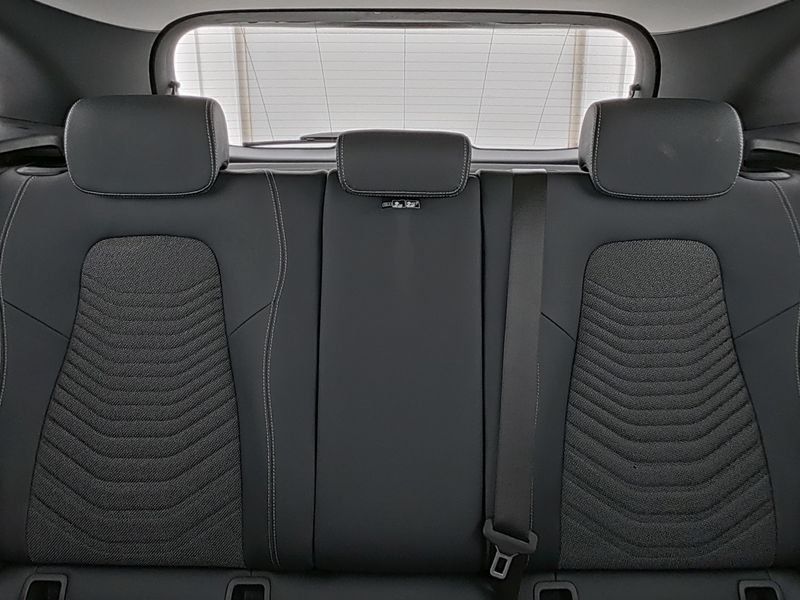 Mercedes-Benz GLA 200 2024