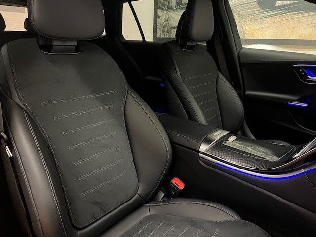 Mercedes-Benz C 300 2025