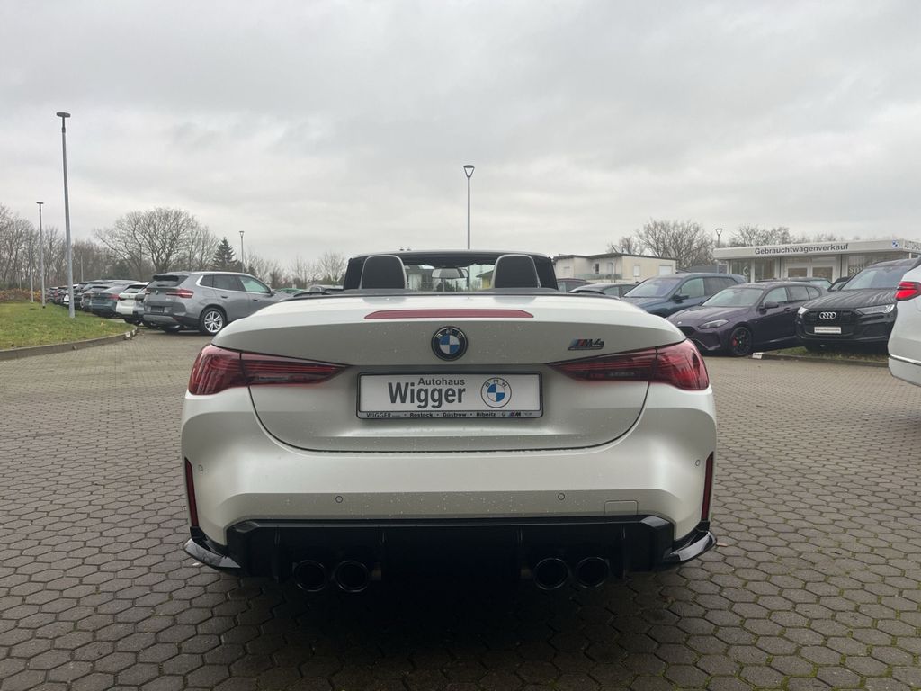 BMW M4 2025