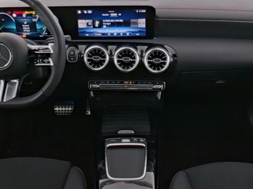 Mercedes-Benz CLA 250 2024