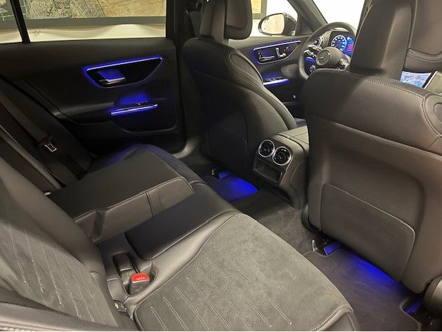 Mercedes-Benz C 300 2025