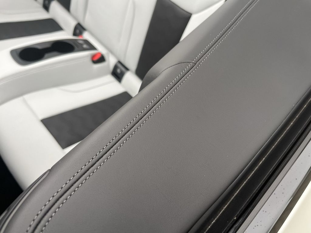 BMW M4 2025
