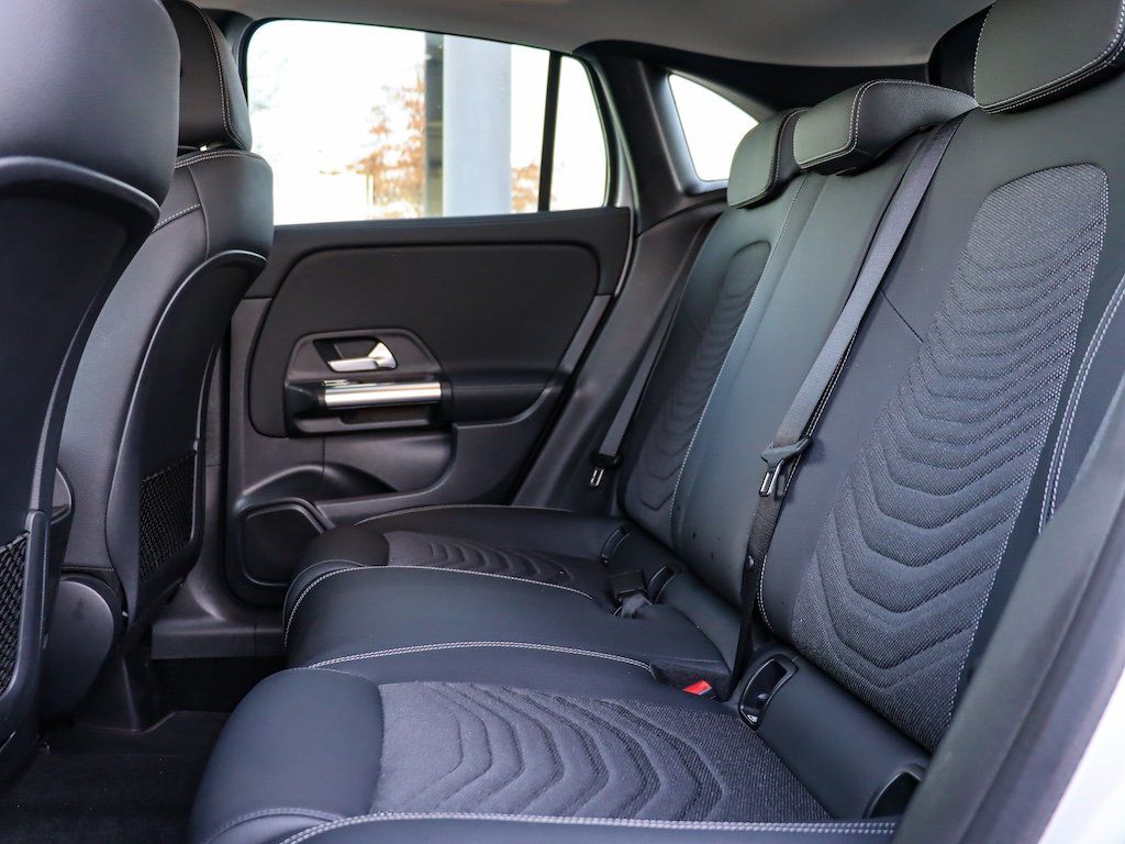 Mercedes-Benz GLA 200 2024