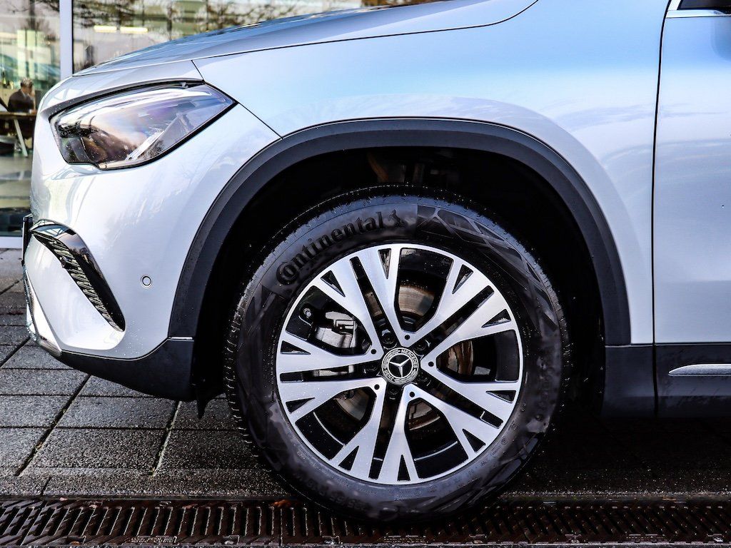 Mercedes-Benz GLA 200 2024