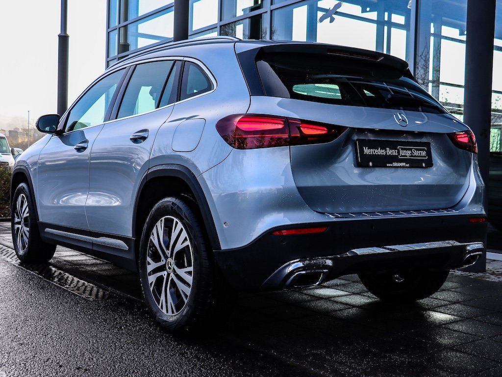 Mercedes-Benz GLA 200 2024