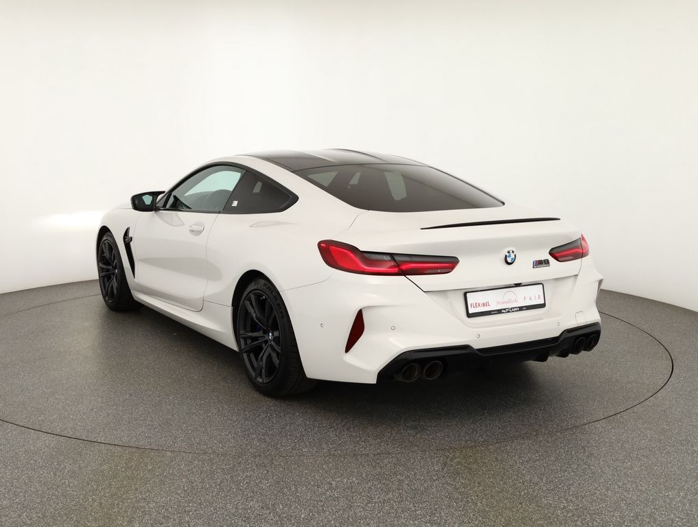 BMW M8 2023
