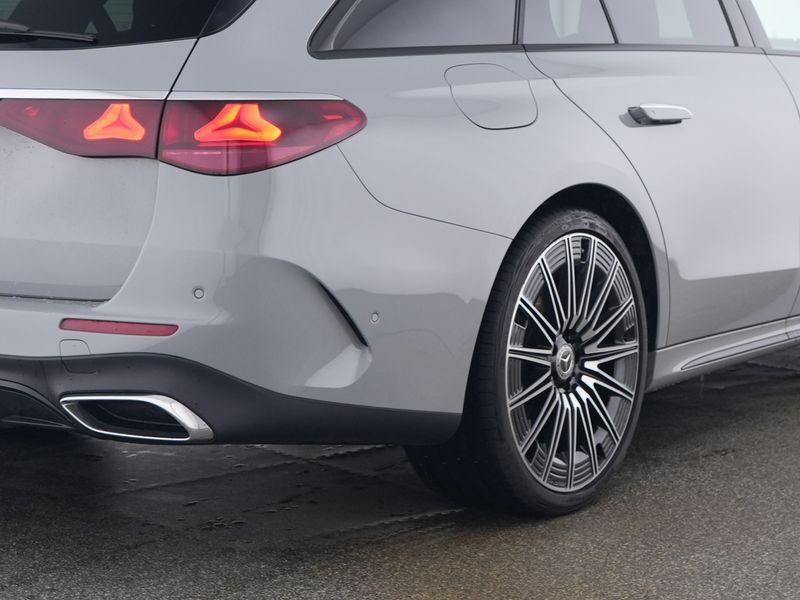 Mercedes-Benz E 220 2024