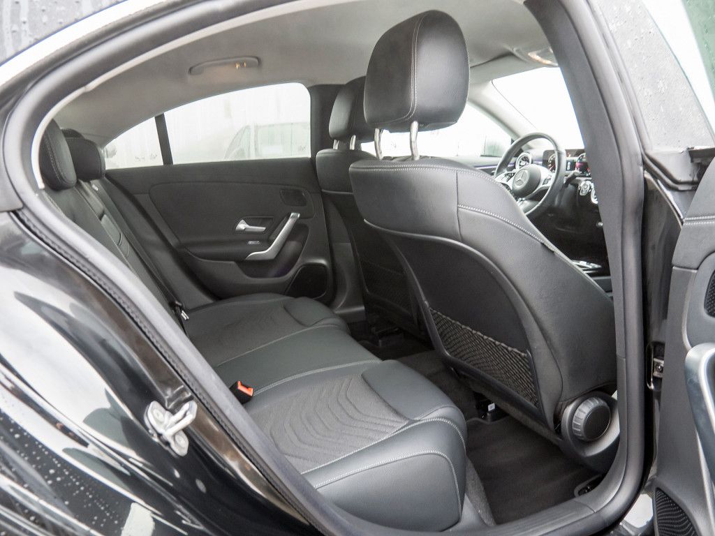 Mercedes-Benz CLA 220 2025