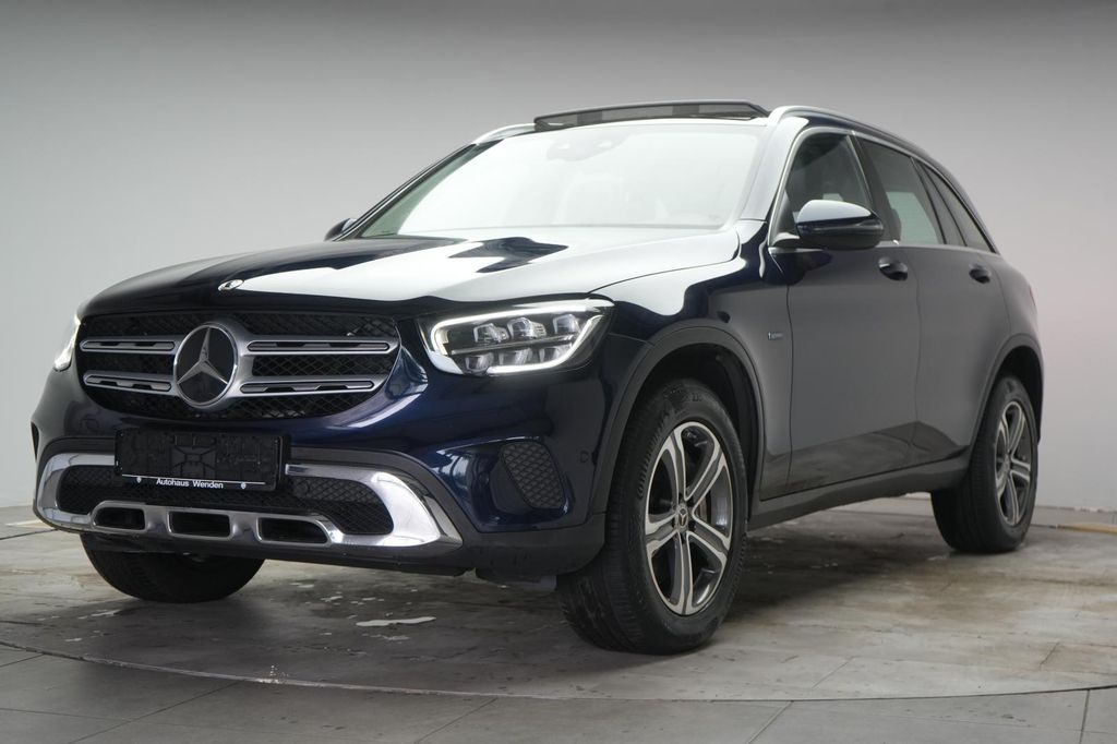 Mercedes-Benz GLC 300 2021