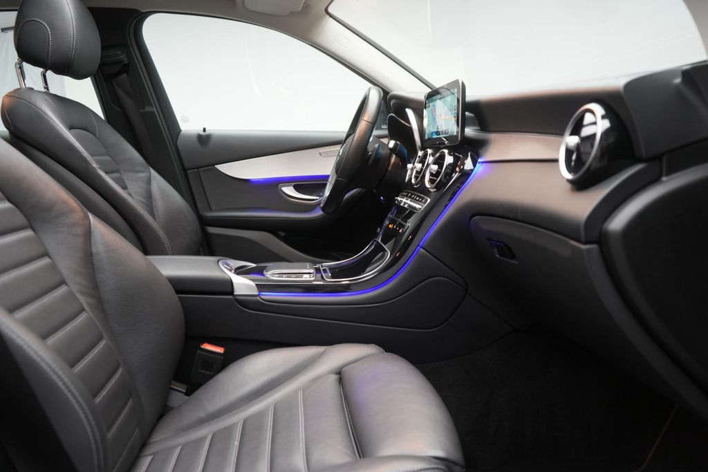 Mercedes-Benz GLC 300 2021