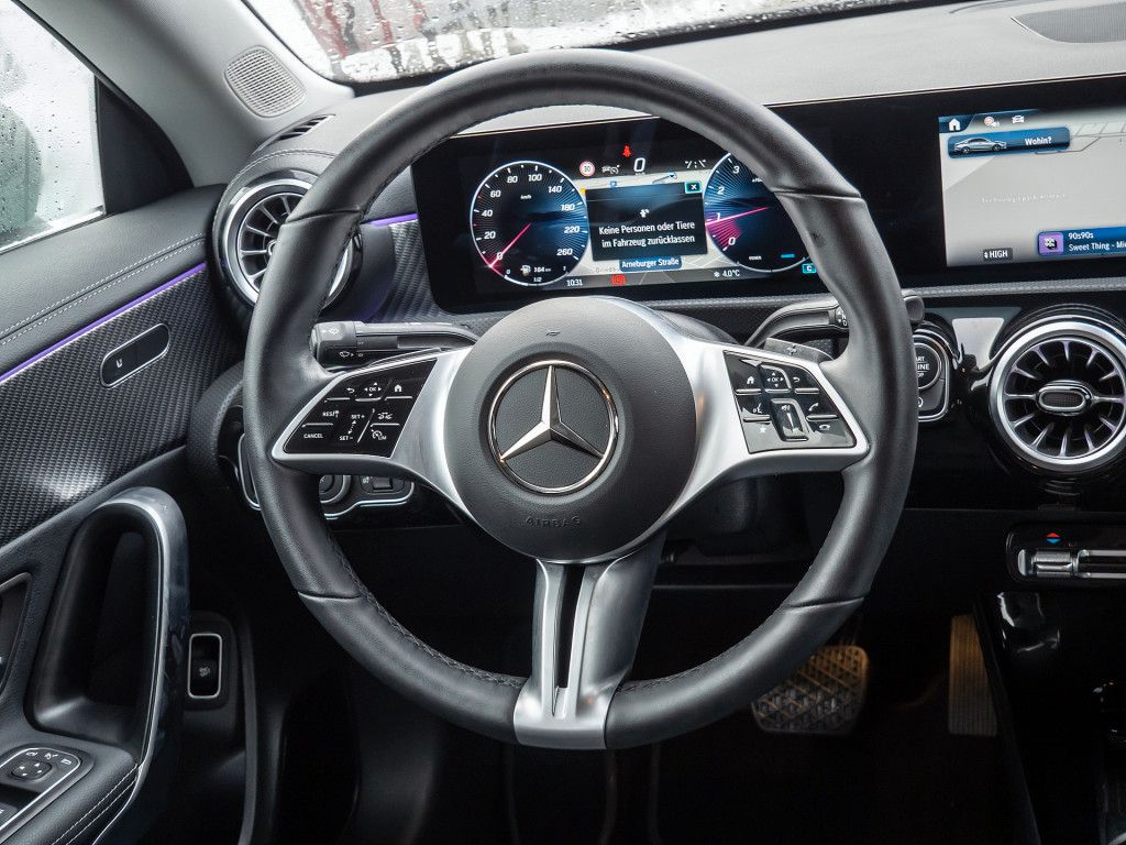 Mercedes-Benz CLA 220 2025