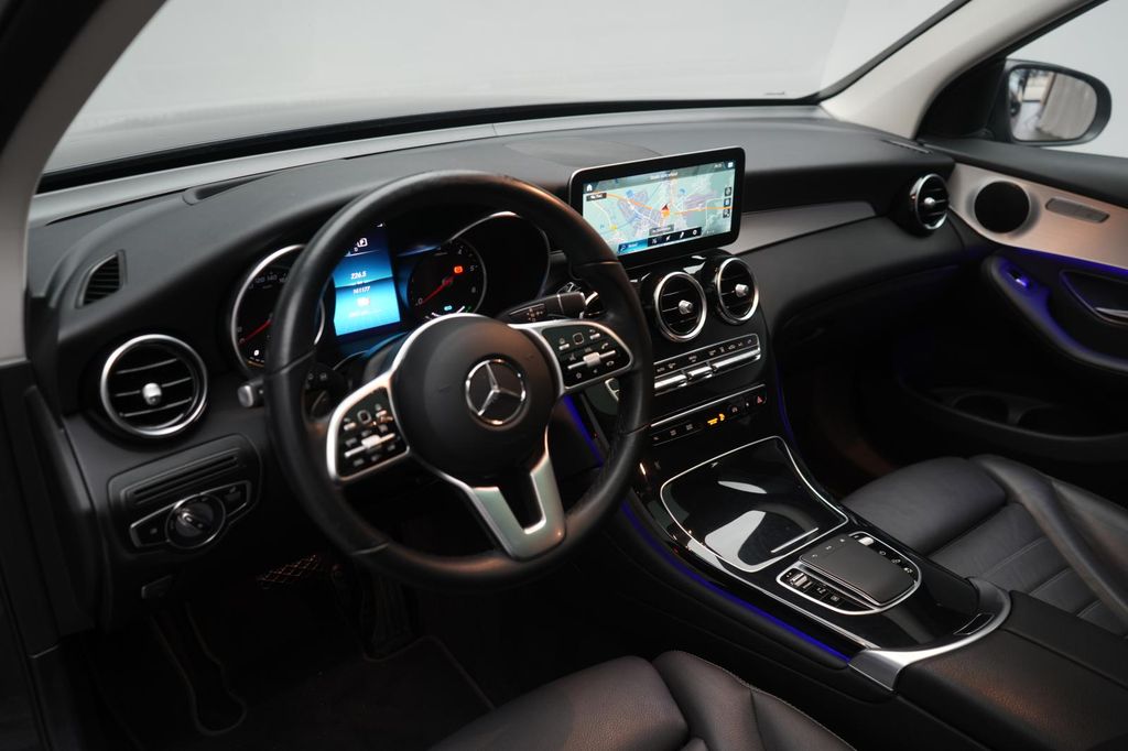 Mercedes-Benz GLC 300 2021