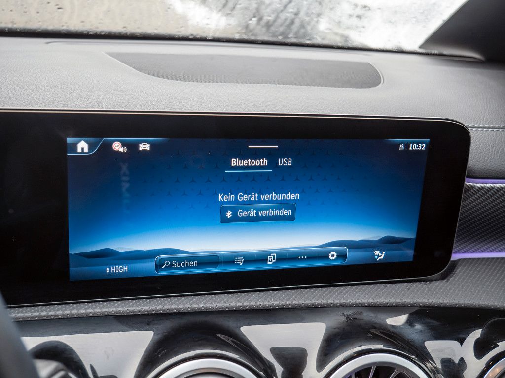 Mercedes-Benz CLA 220 2025