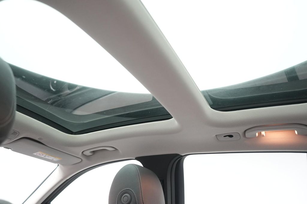 Mercedes-Benz GLC 300 2021