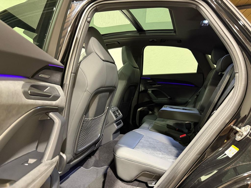 Audi SQ5 2025