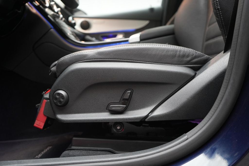 Mercedes-Benz GLC 300 2021