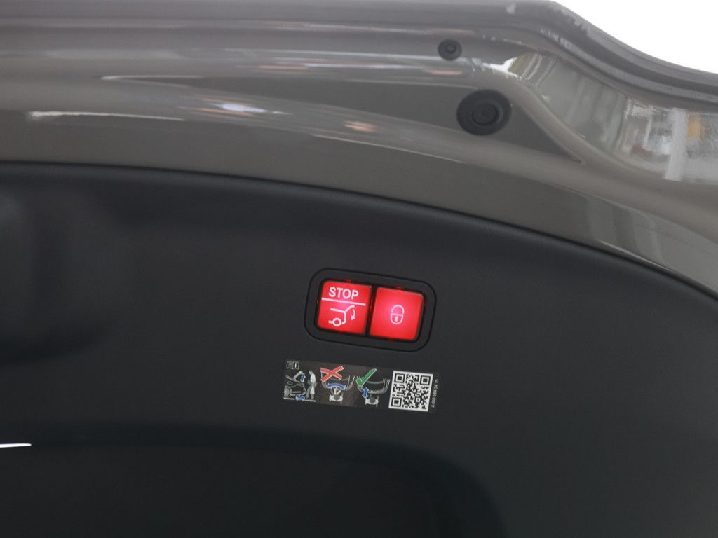 Mercedes-Benz AMG GT S 2025