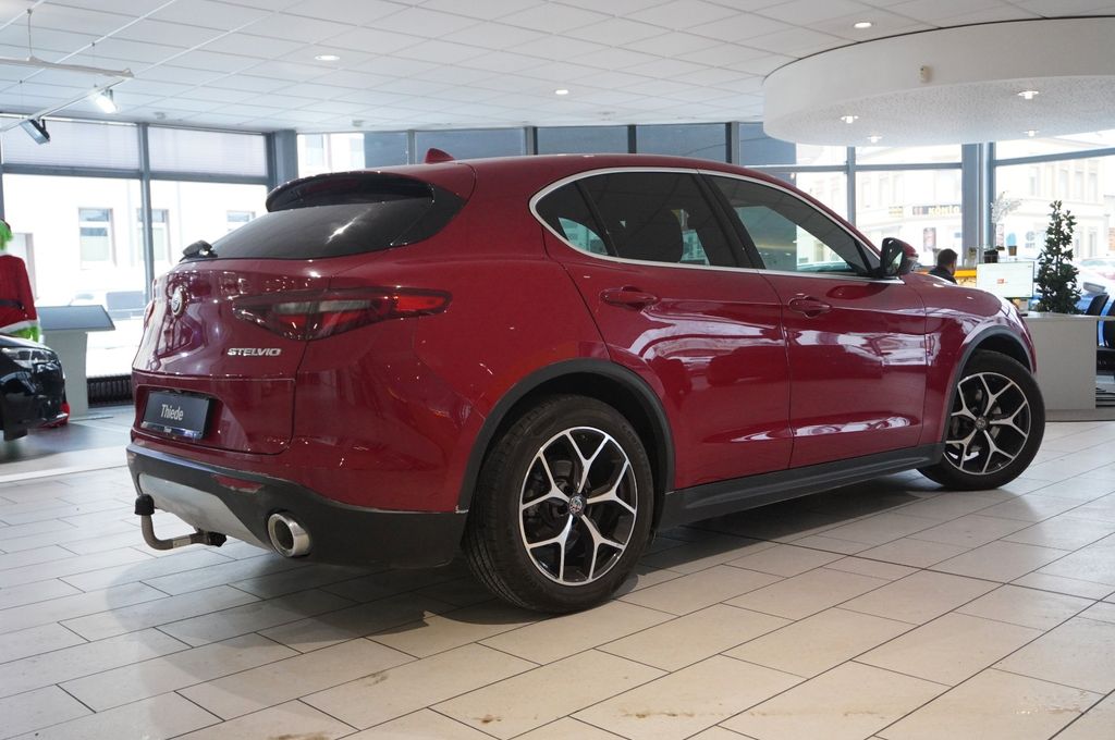 Alfa Romeo Stelvio 2019