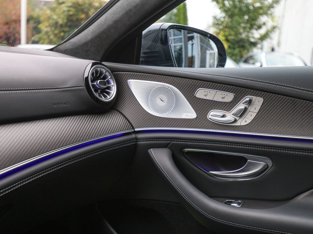 Mercedes-Benz AMG GT S 2025