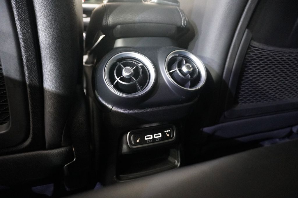 Alfa Romeo Stelvio 2019