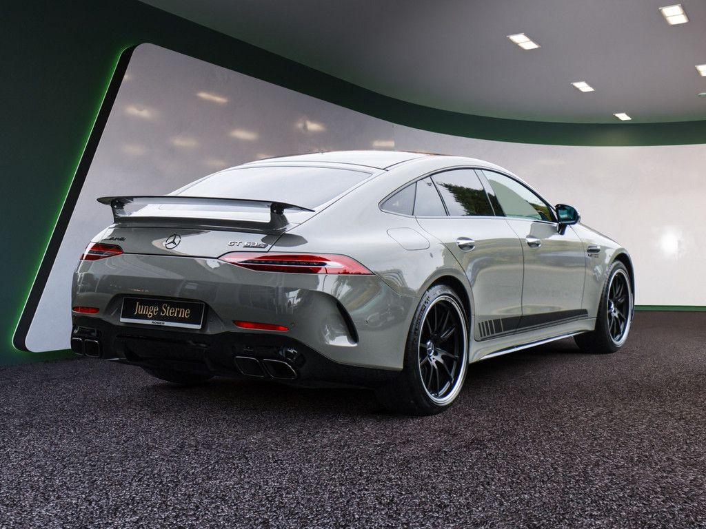 Mercedes-Benz AMG GT S 2025
