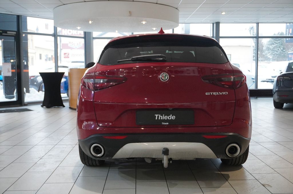 Alfa Romeo Stelvio 2019