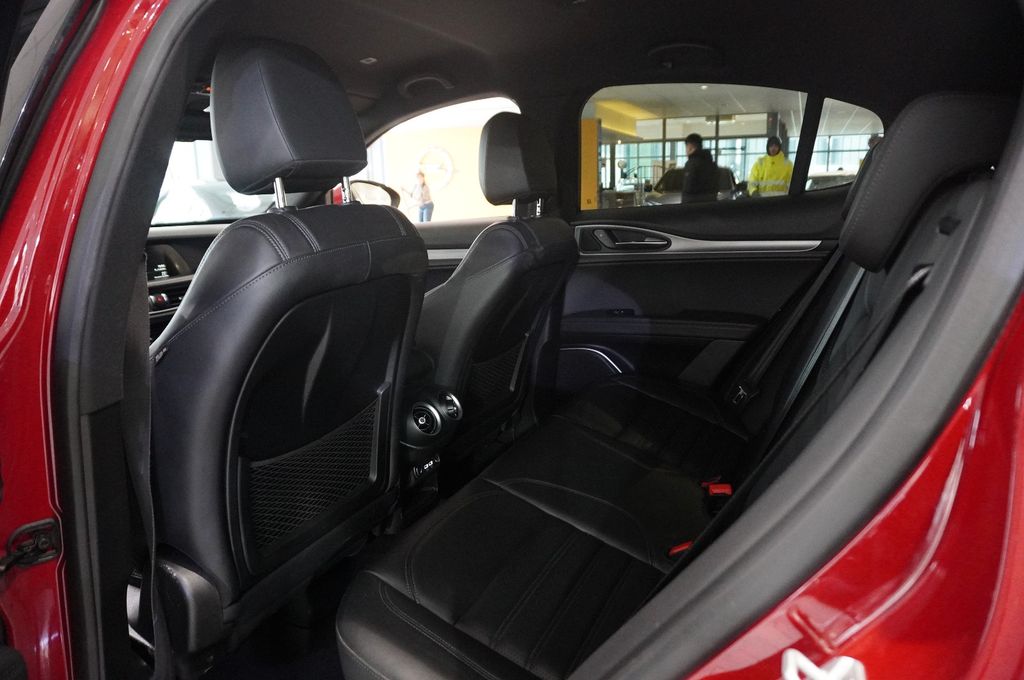 Alfa Romeo Stelvio 2019