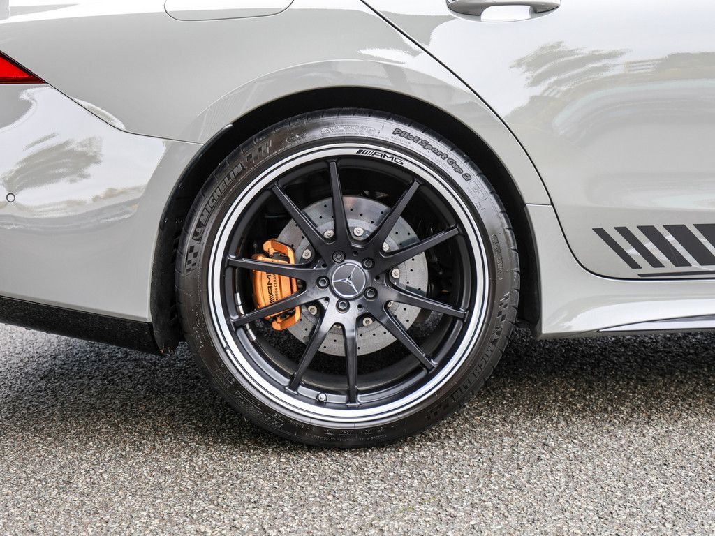 Mercedes-Benz AMG GT S 2025