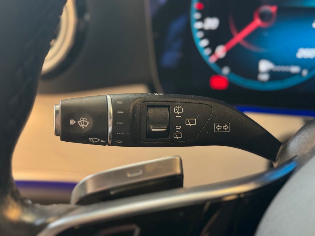 Mercedes-Benz E 220 2021