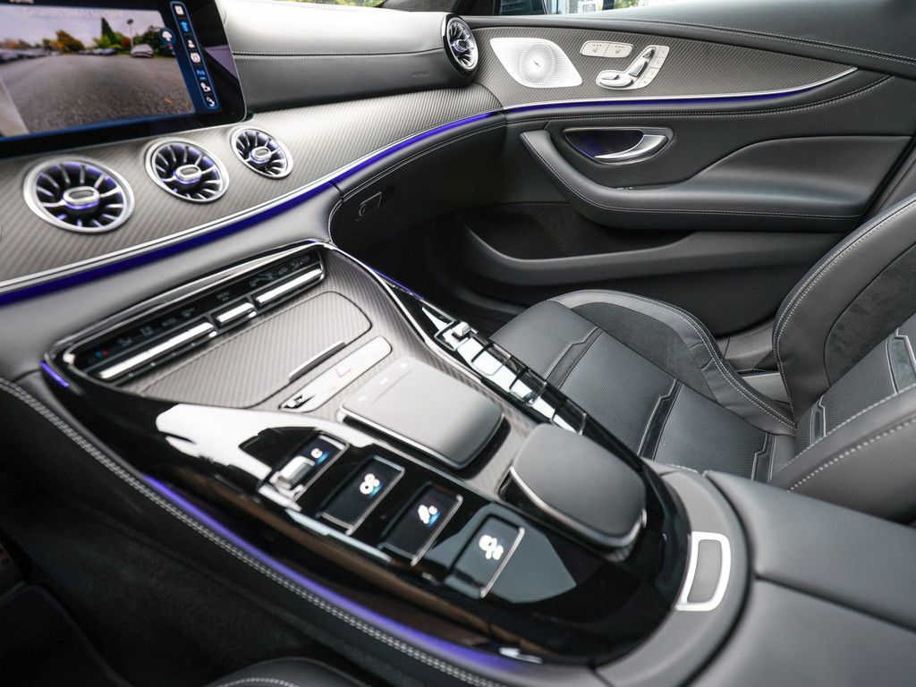 Mercedes-Benz AMG GT S 2025