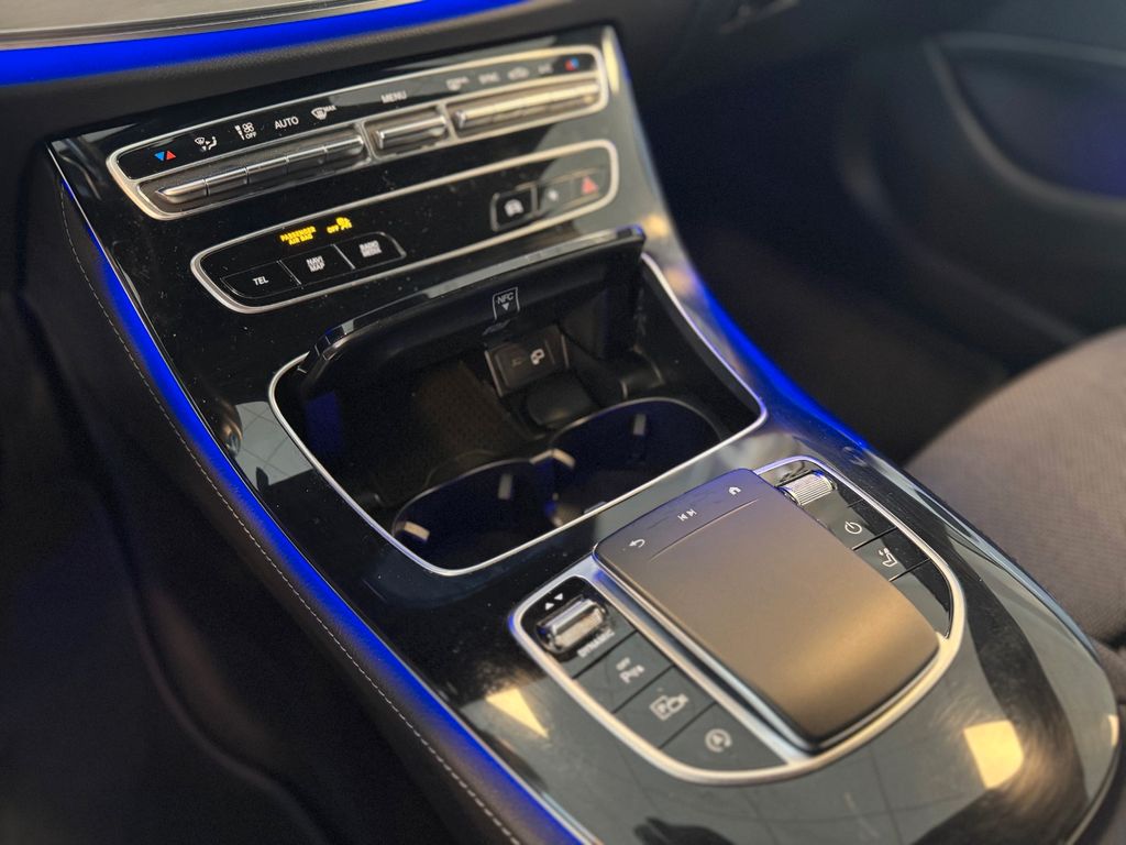 Mercedes-Benz E 220 2021