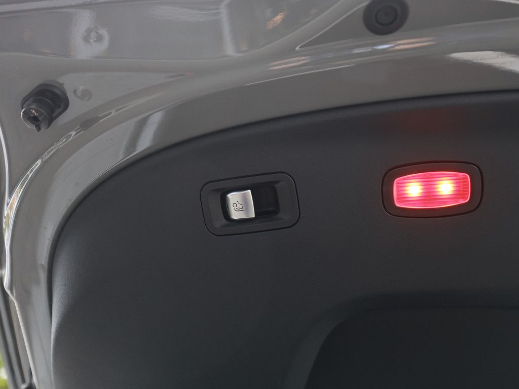 Mercedes-Benz AMG GT S 2025