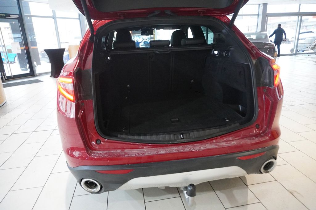 Alfa Romeo Stelvio 2019