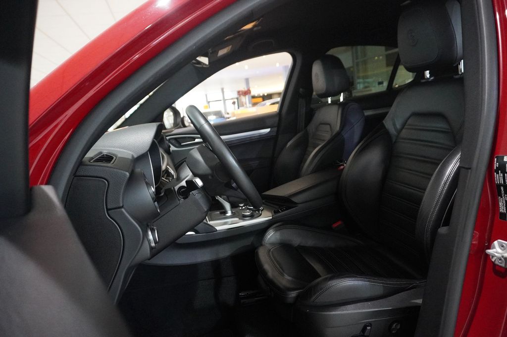 Alfa Romeo Stelvio 2019