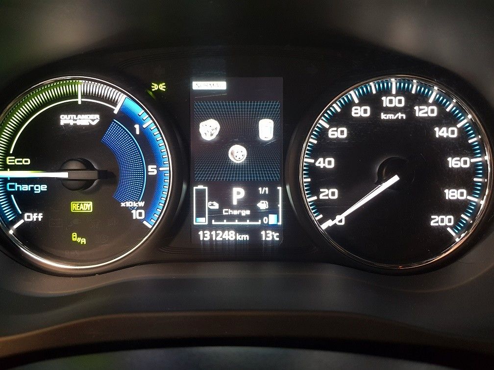 Mitsubishi Plug-in Hybrid Outlander 2019