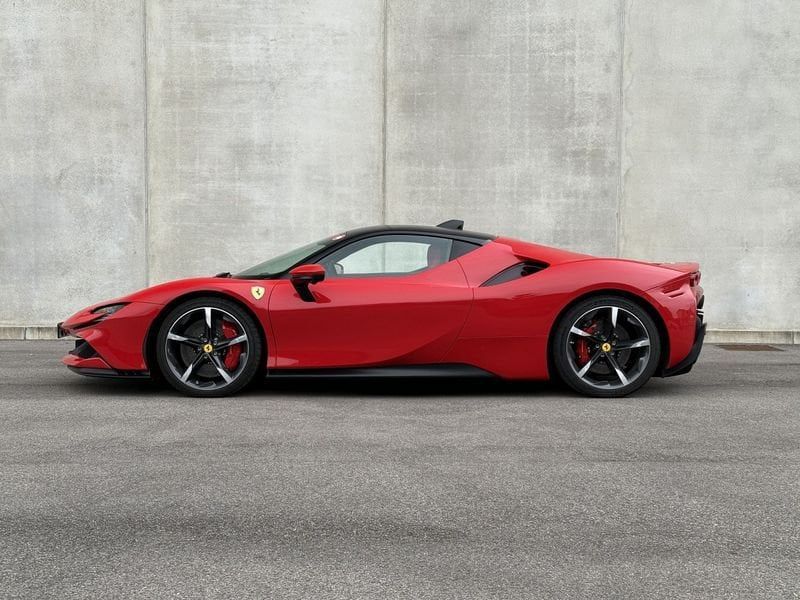 Ferrari LaFerrari 2022