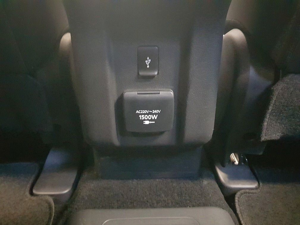 Mitsubishi Plug-in Hybrid Outlander 2019