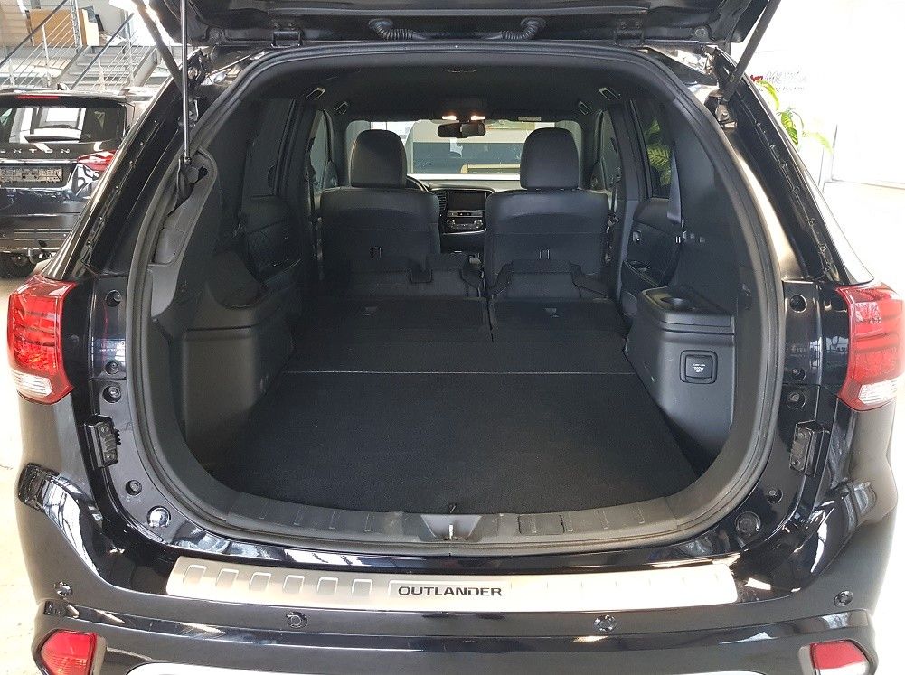 Mitsubishi Plug-in Hybrid Outlander 2019