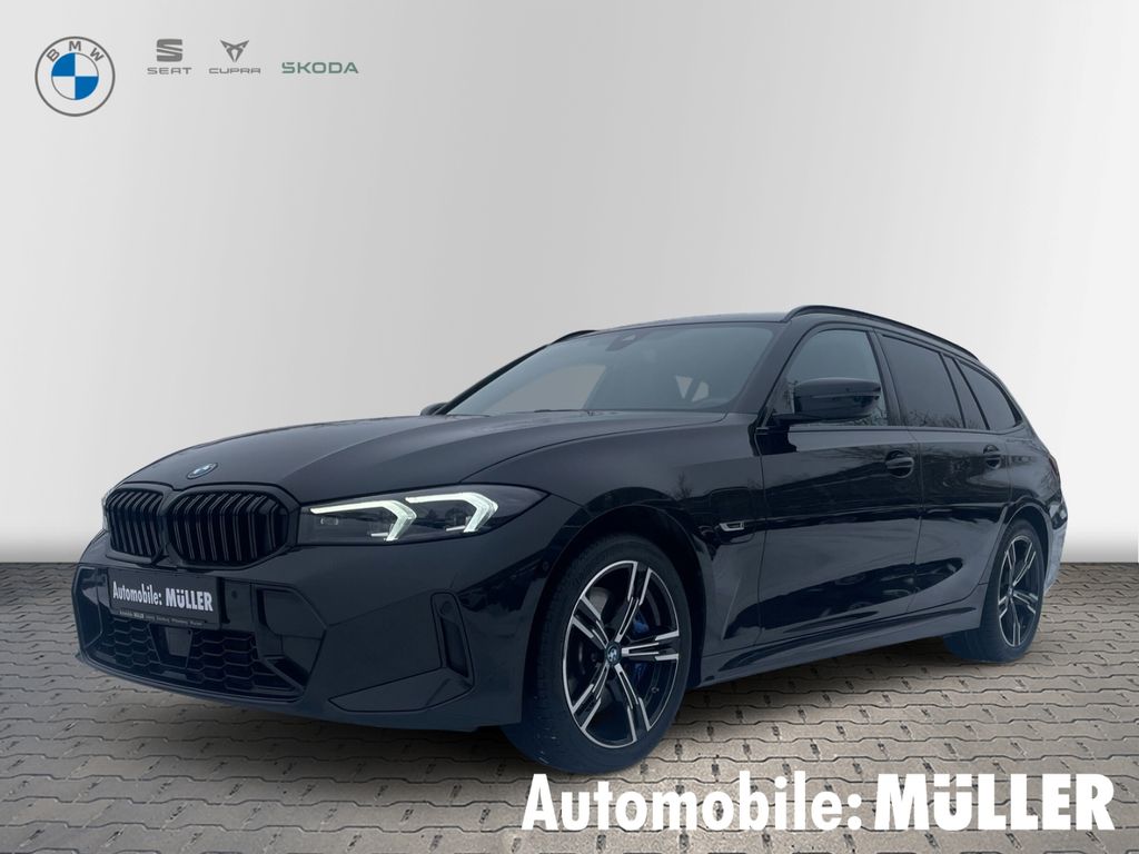 BMW 330 2022