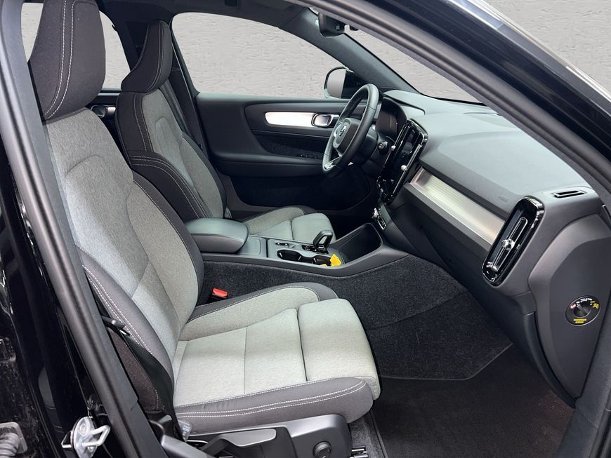 Volvo XC40 2024