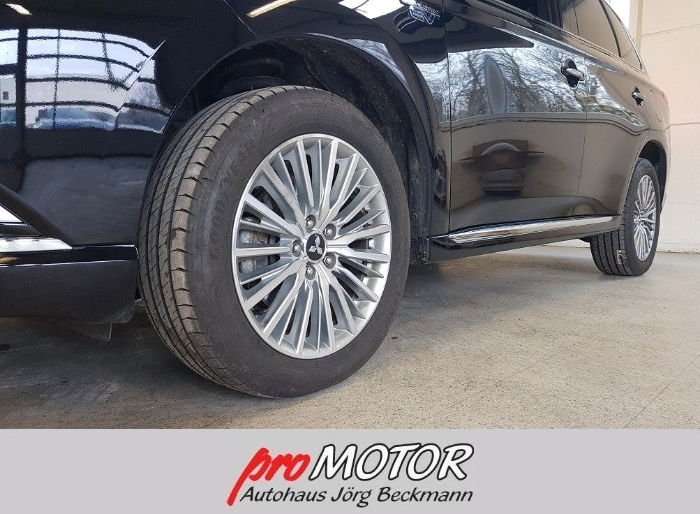 Mitsubishi Plug-in Hybrid Outlander 2019