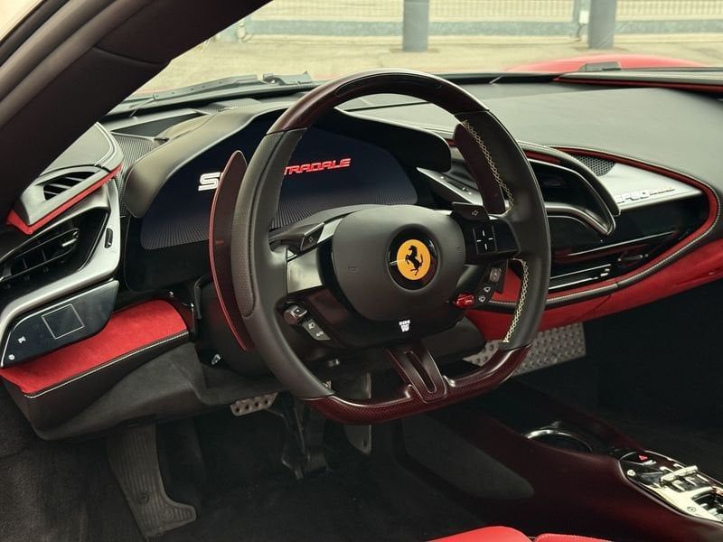 Ferrari LaFerrari 2022