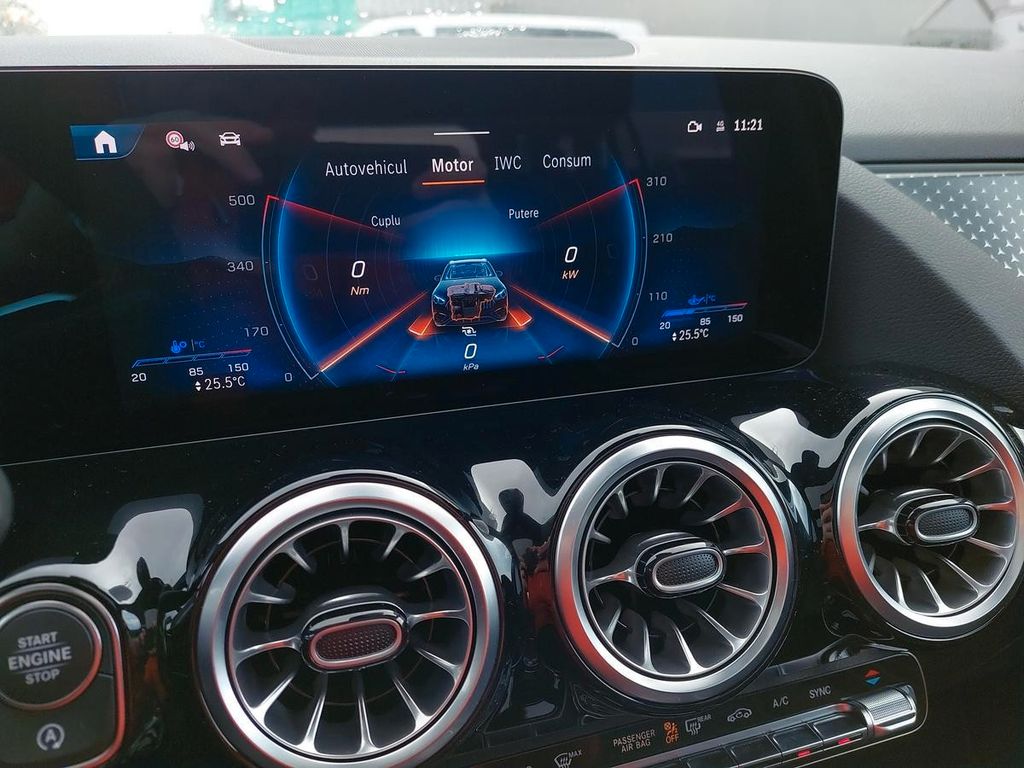 Mercedes-Benz GLA 45 AMG 2025