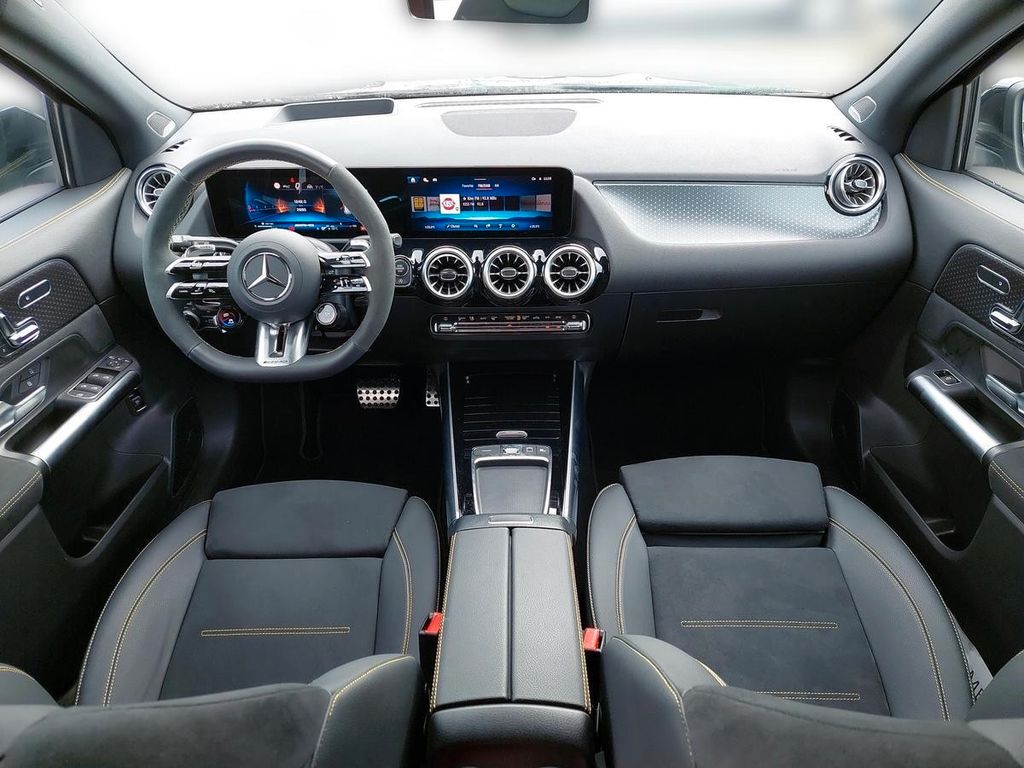 Mercedes-Benz GLA 45 AMG 2025