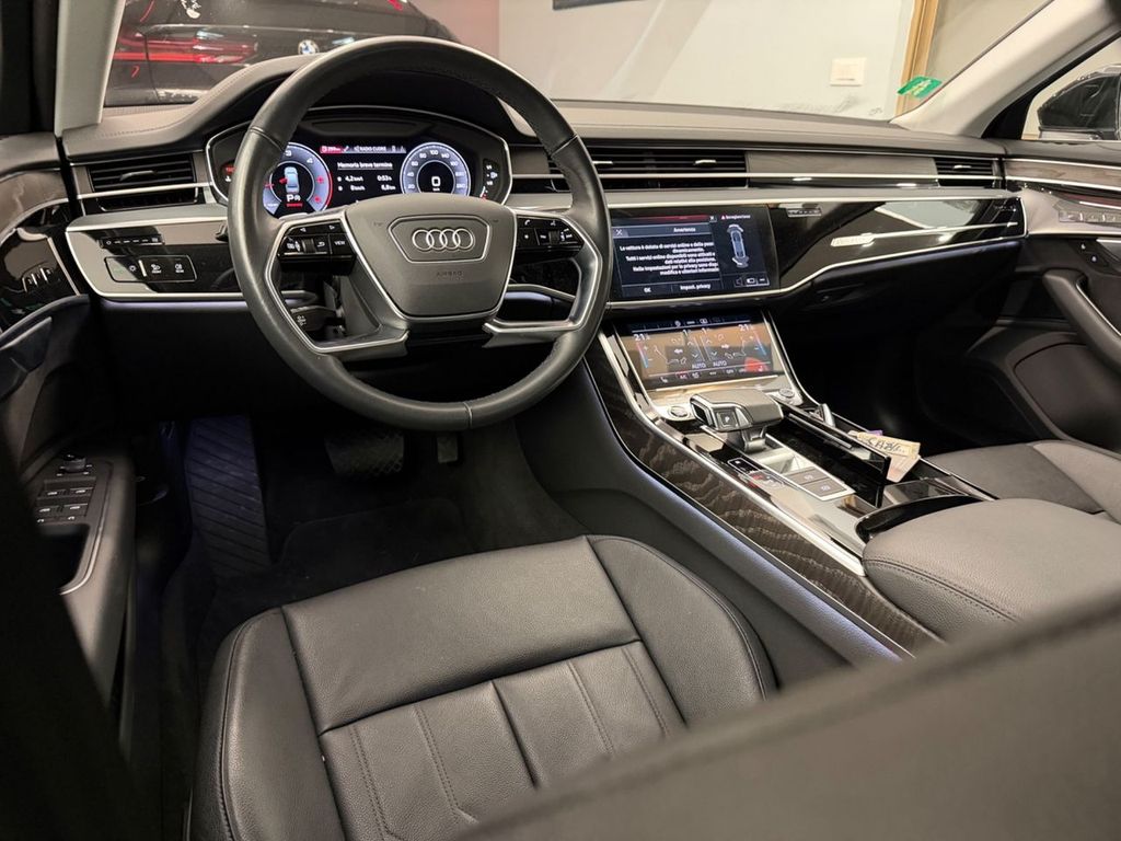 Audi A8 2023