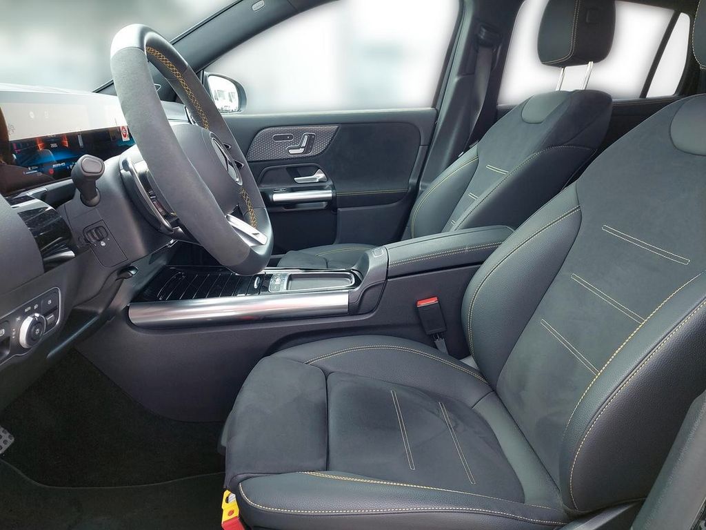 Mercedes-Benz GLA 45 AMG 2025