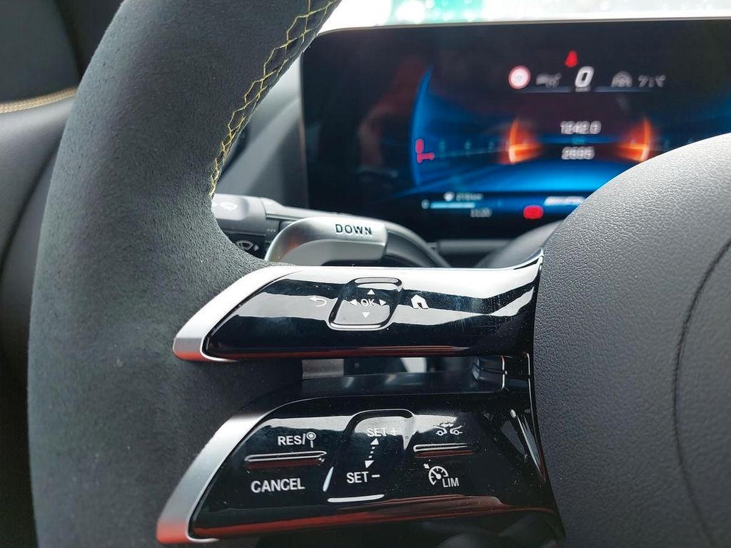 Mercedes-Benz GLA 45 AMG 2025