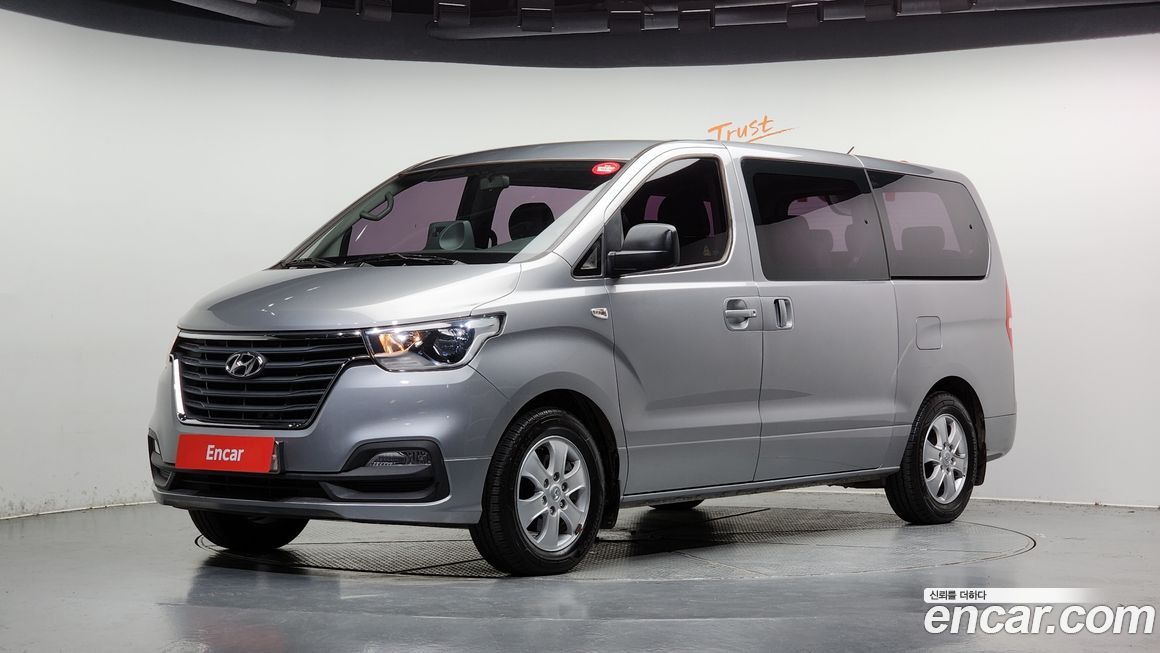 Hyundai Starex 2019